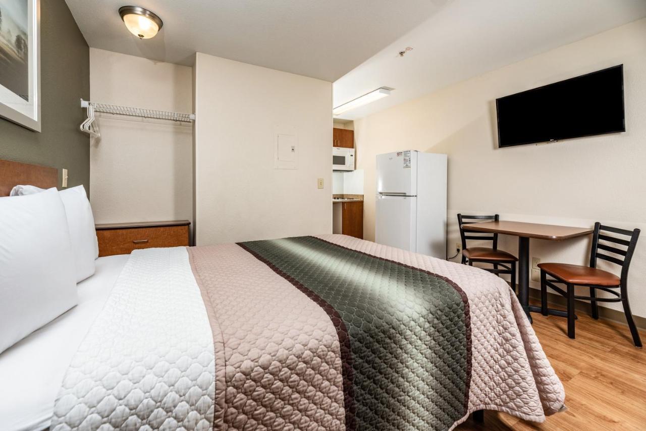 Hometowne Studios By Red Roof Fresno - West Luaran gambar