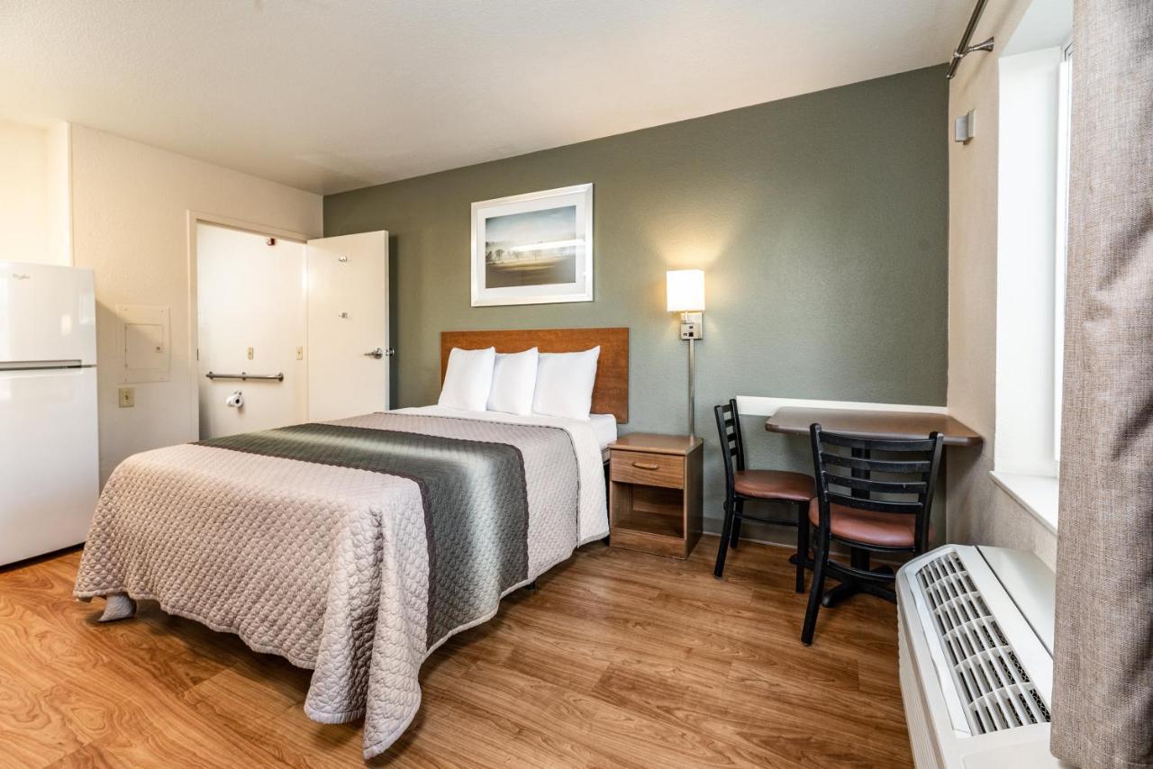 Hometowne Studios By Red Roof Fresno - West Luaran gambar