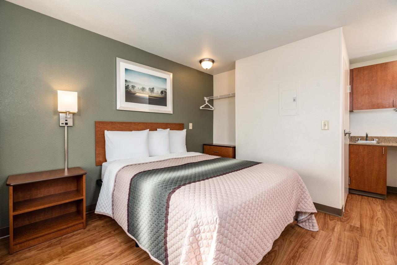 Hometowne Studios By Red Roof Fresno - West Luaran gambar